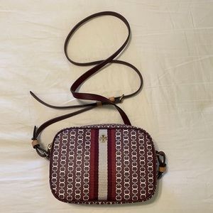 Tory Burch Gemini Link Crossbody